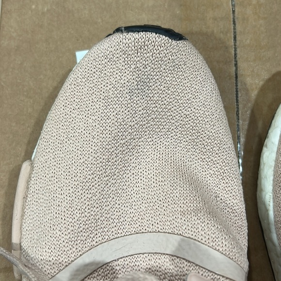 Adidas Pink Sneakers with White Stripes and Adidas drawstring dust bag - Picture 4 of 8